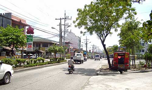 Quezon_Boulevard_Davao-c